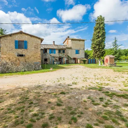 Fattoria Petraglia - Di Mezzo - Mtg202 By Interhome *